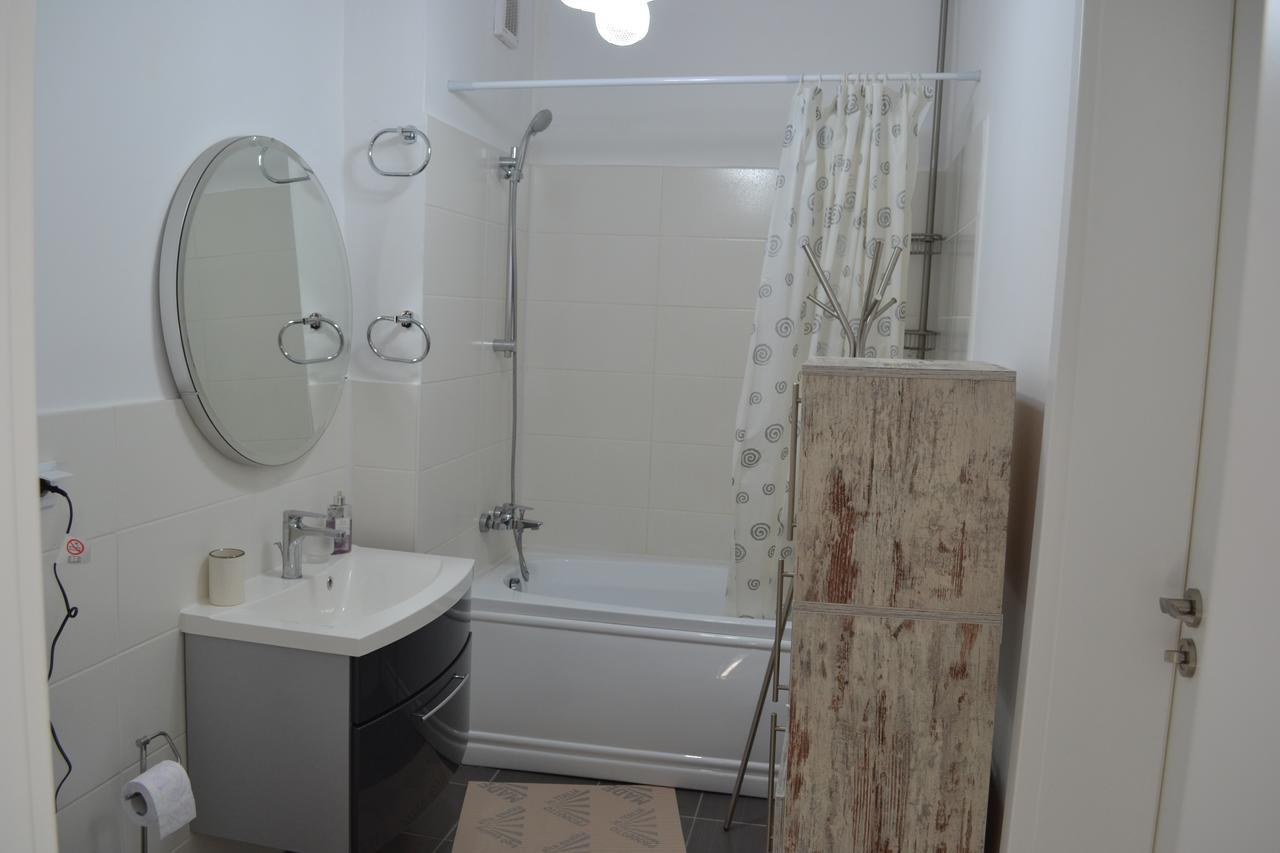 Apartament Victoria Plaza Two Bdr Apt Bukareszt Zewnętrze zdjęcie